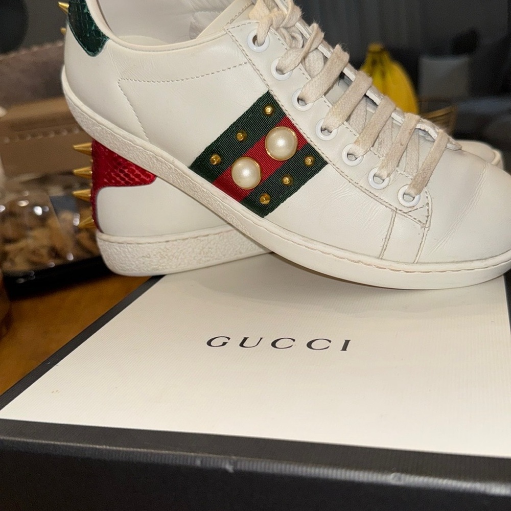 AUTHENTIC Gucci Ace Sneakers